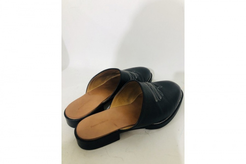 エンダースキーマーのレザーサンダル