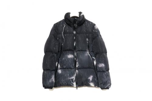 インポートブランドのMONCLER