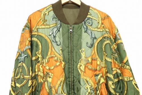 スカーフのアウター　