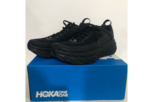 スポーツブランドのHOKAONEONE