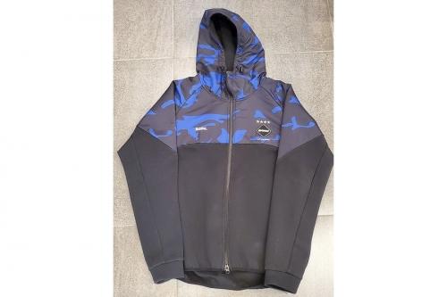 ショルダーのウエストバッグ