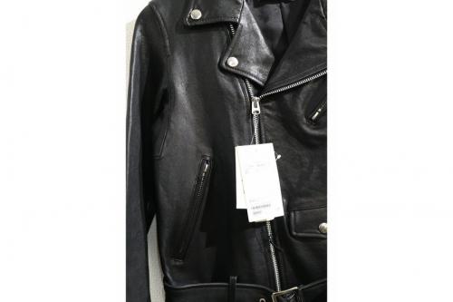 レザージャケットのレディース