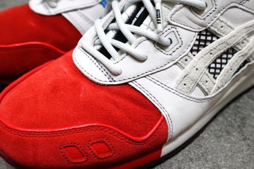 アシックス×シゲユキ ミツイのスニーカー