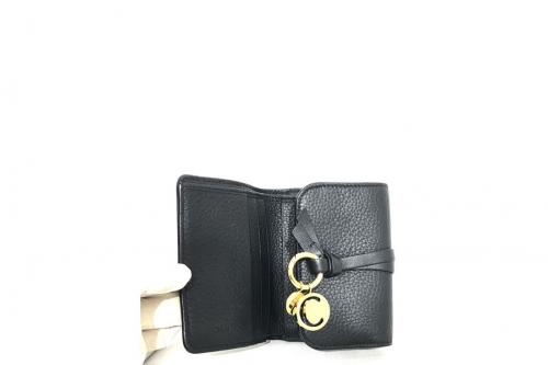 3つ折り財布の19ss