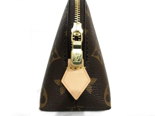 ウォームスクラフツマニュファクチャーのポーチ