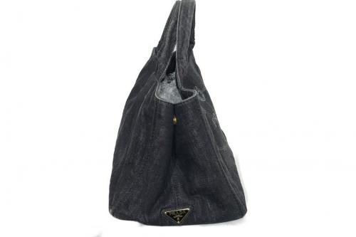 プラダのカナパ