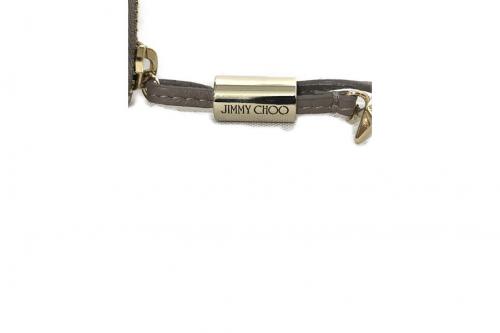 スタッズアイテムのラウンドウォレット