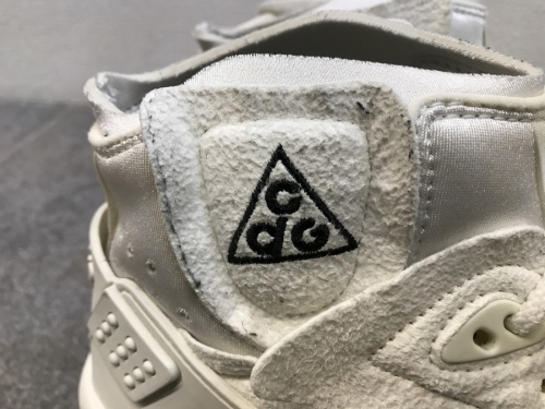 スニーカーのNIKE×COMME des GARCONS HommePlus