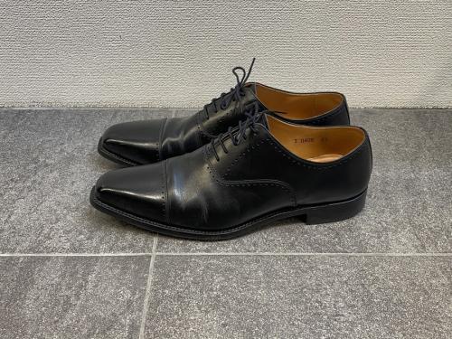 スコッチグレインのストレートチップシューズ