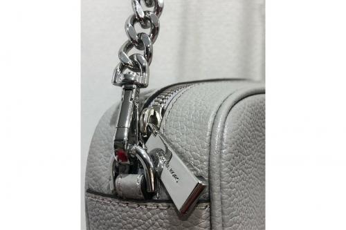 マイケルコースのショルダーポーチ　