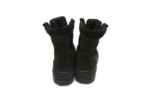 イージーシーズン4のコンバットブーツ