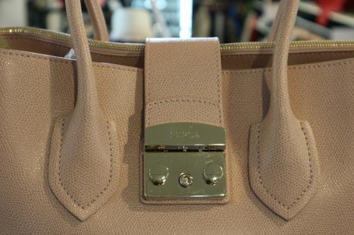 フルラのメトロポリス