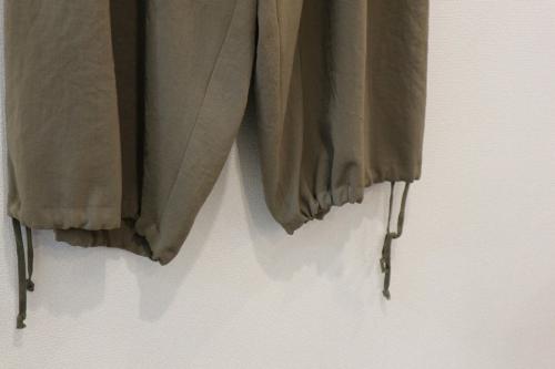 ヨウジヤマモトのバルーンパンツ