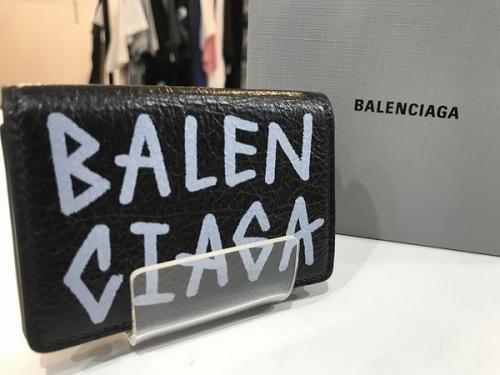 BALENCIAGAのバレンシアガ