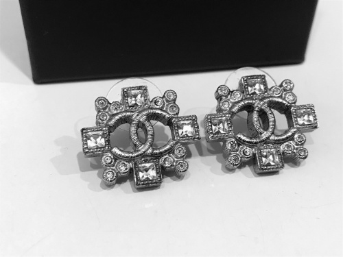 ラグジュアリーブランドのCHANEL