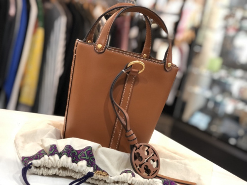 ラグジュアリーブランドのTORY BURCH