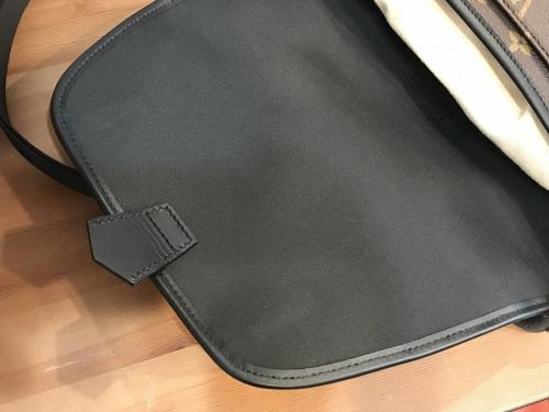 ルイ ヴィトン　のマグネティックメッセンジャー