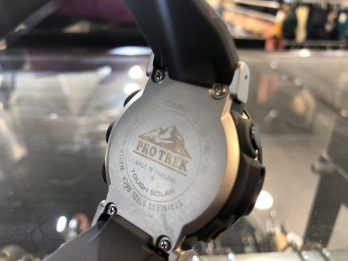 デジタルウォッチのメンズ