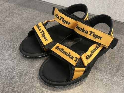 スニーカーのONITSUKA TIGER