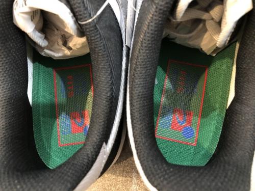 ナイキのAIR FORCE 1 ’07 LV8 EMB KINGS