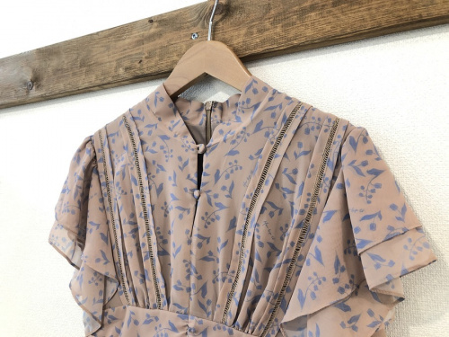 フェミニンブランドのHER LIP TO