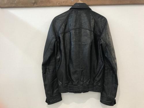バーバリーのレザージャケット
