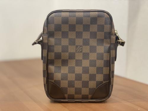 LOUIS VUITTON 　のルイ ヴィトン　