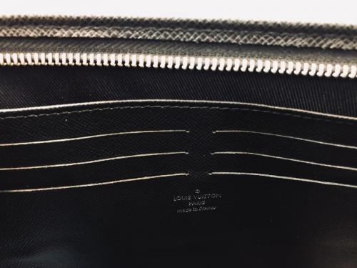 ルイヴィトンのポシェット・ヴォワヤージュ