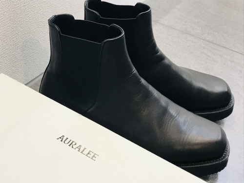 ドメスティックブランドのAURALEE×FOOT THE COACHER