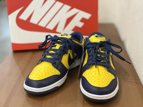 スニーカーのNIKE