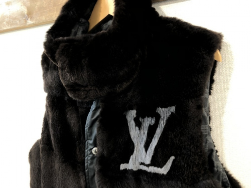 ラグジュアリーブランドのLOUIS VUITTON 　