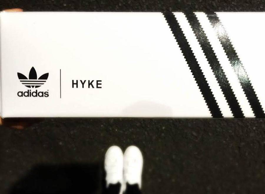 「HYKEの靴 」