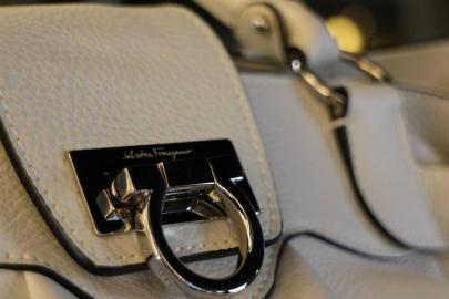 「Salvatore FerragamoのCELINE 」