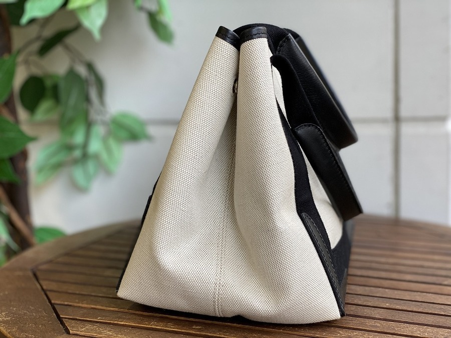 BALENCIAGA/ バレンシアガ】CABAS S トートバッグ買取入荷