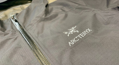 「アウトドアブランドのARC'TERYX 」