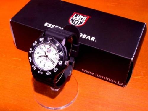 ルミノックスの腕時計
