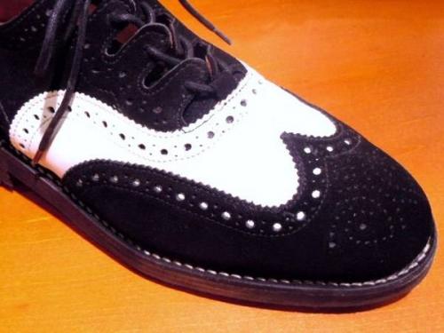 ギリーシューズの紳士靴