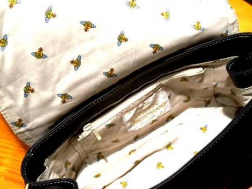 ショルダーバッグのオーブ