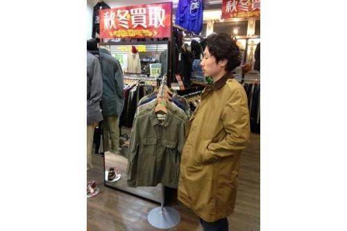 メンズのトップス