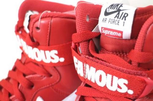 新入荷のシュプリーム