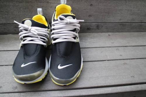 新入荷のナイキ