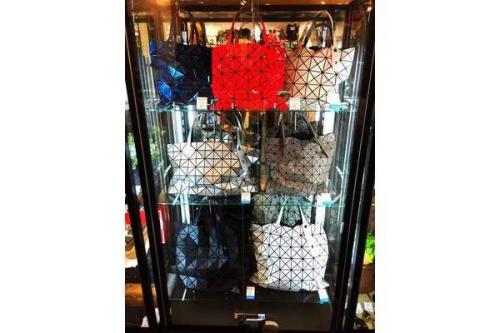 コムデギャルソンのバオバオイッセイミヤケ