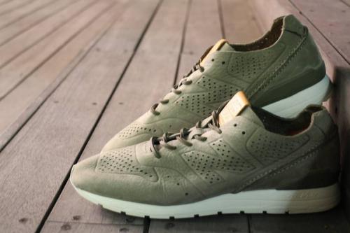 新入荷のナイキ