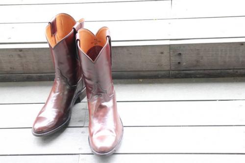 新入荷のウエスタンブーツ