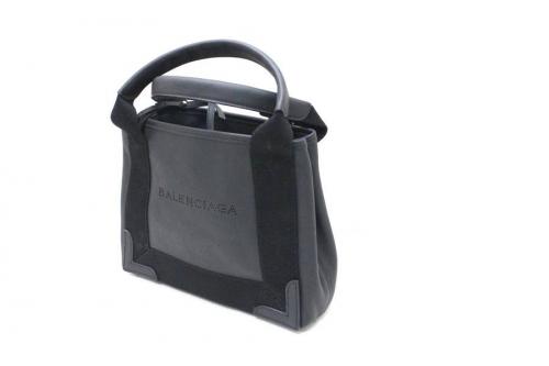 新入荷のBALENCIAGA