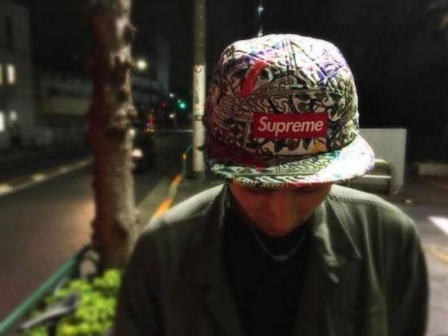 スタイルのSUPREME