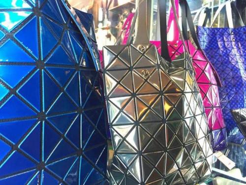 三鷹のスタイル