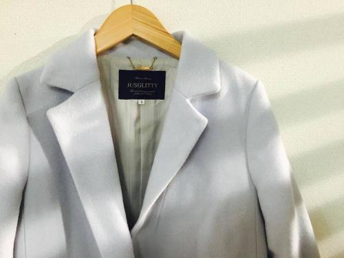 ジャスグリッティのチェスターコート