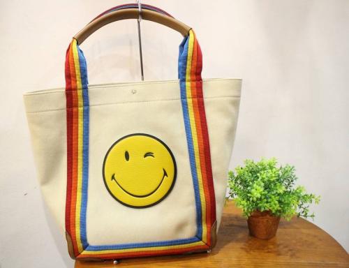 ANYA HINDMARCHのアニヤハインドマーチ