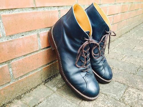 Tricker`sの紳士靴